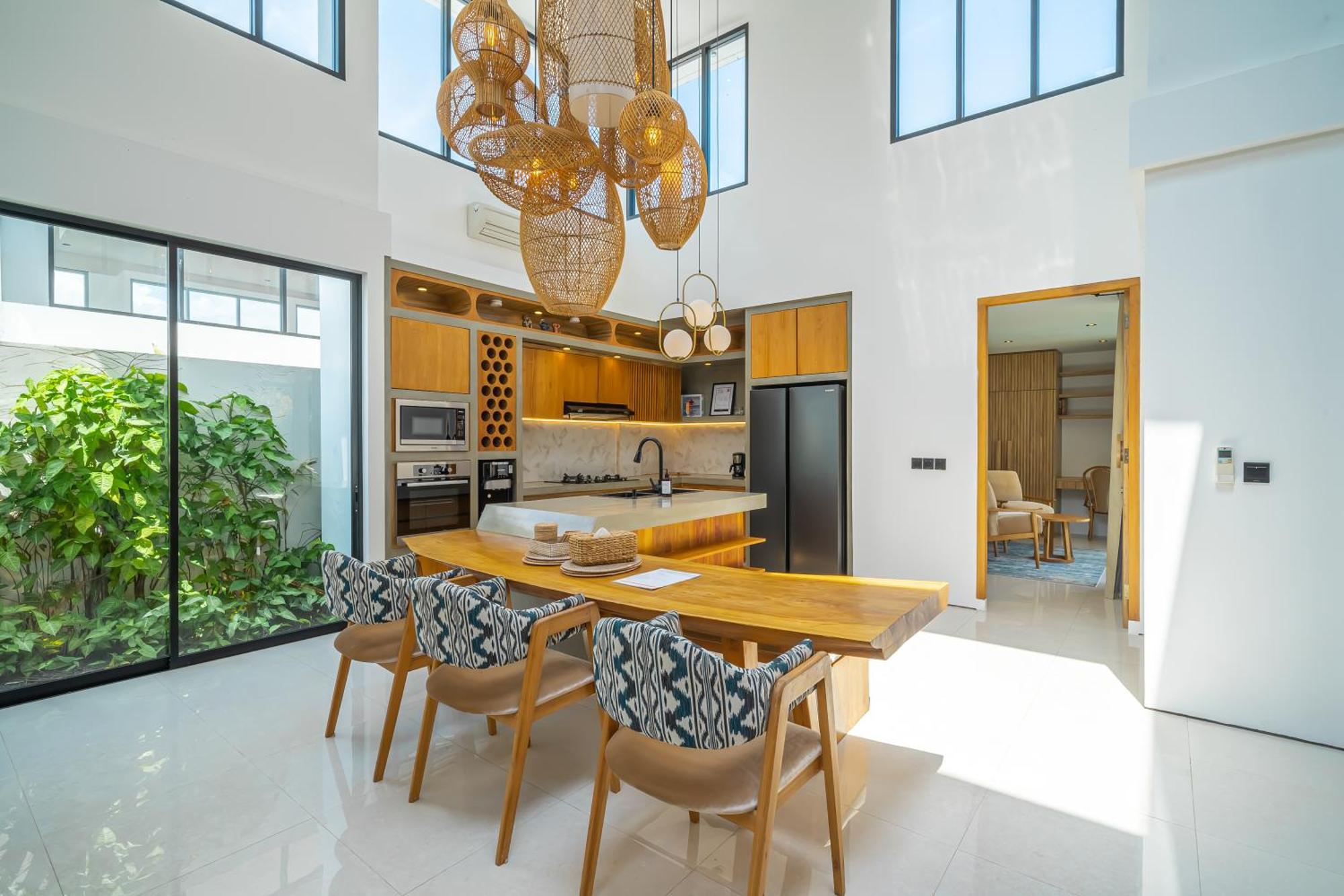 Villa Arunika - Stylish Tropical 2Br Villa Close To Nyanyi Beach! Selemadeg Exteriör bild