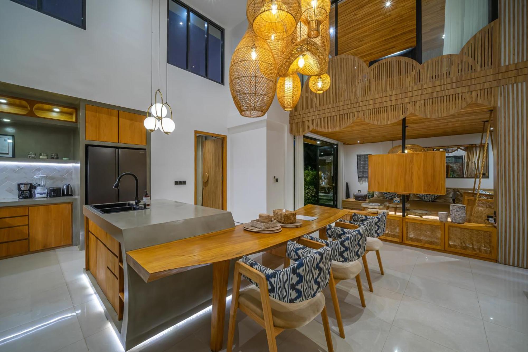 Villa Arunika - Stylish Tropical 2Br Villa Close To Nyanyi Beach! Selemadeg Exteriör bild
