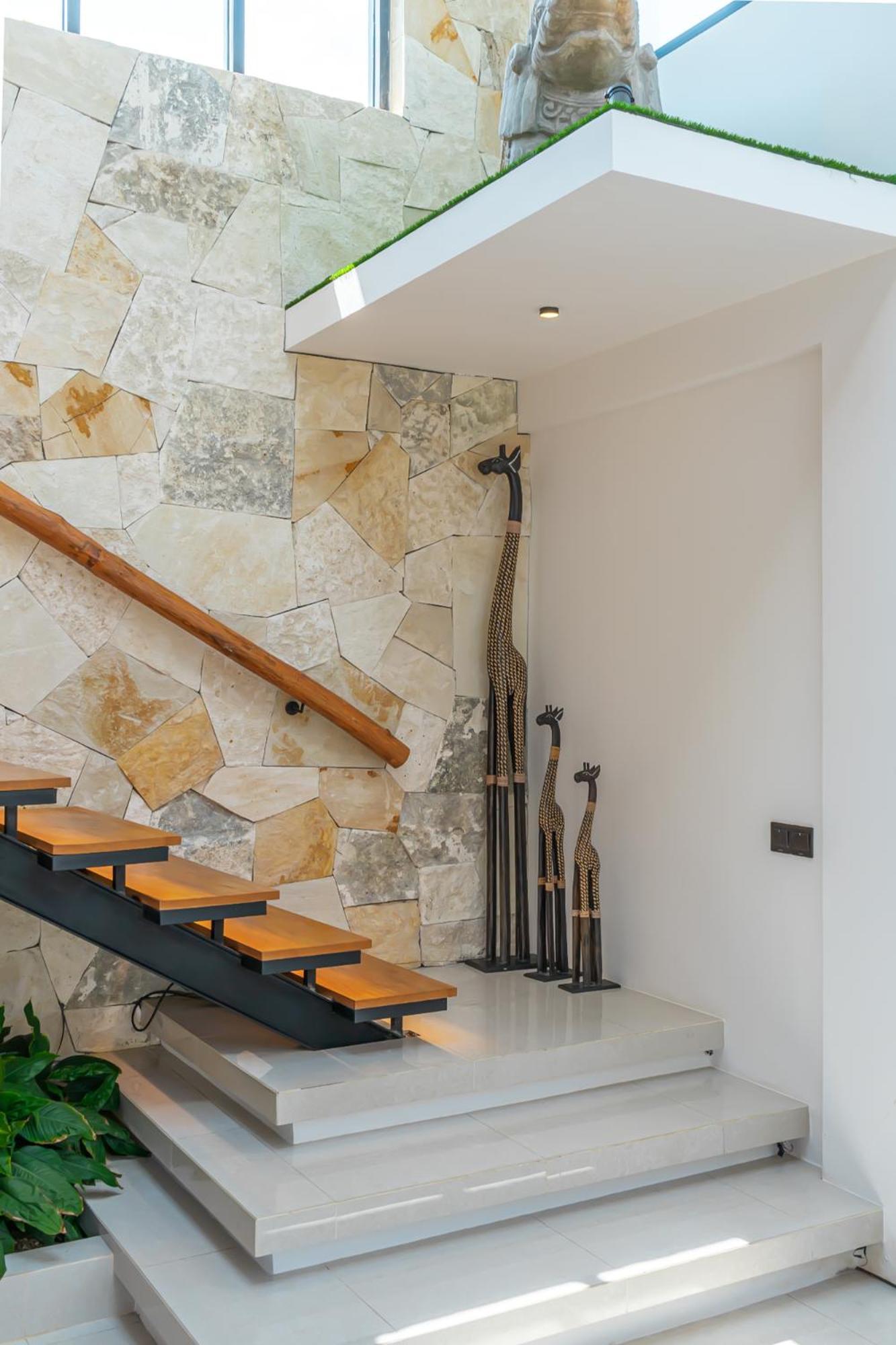 Villa Arunika - Stylish Tropical 2Br Villa Close To Nyanyi Beach! Selemadeg Exteriör bild
